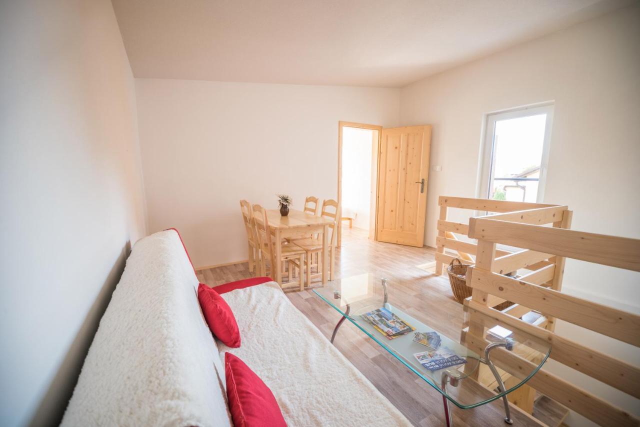 Apartman Emka Liptovský Mikuláš Dış mekan fotoğraf